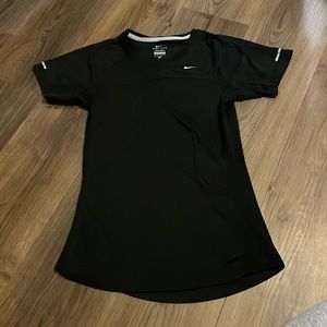 WOMEN’S NIKE DRI-FIT T-SHIRT